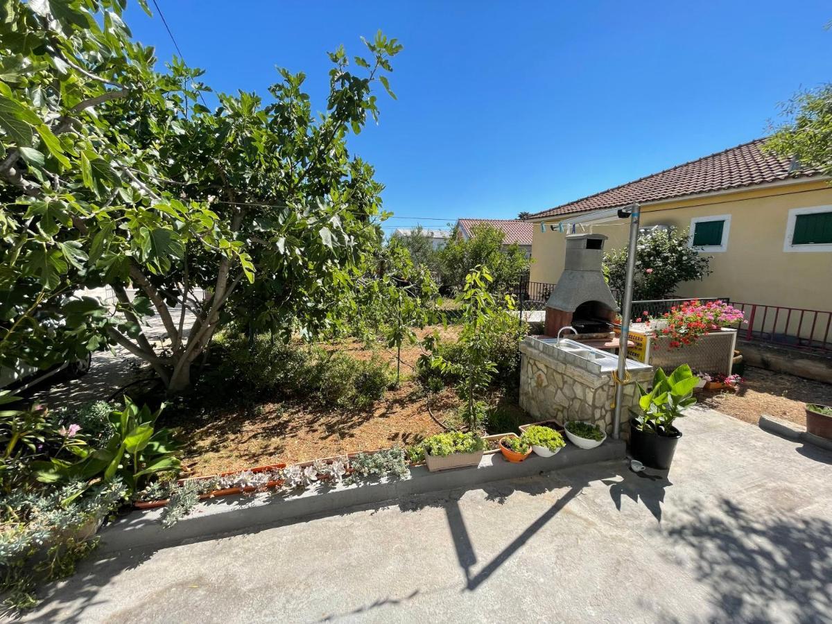 Apartmani Jasminka Vodice Exteriör bild