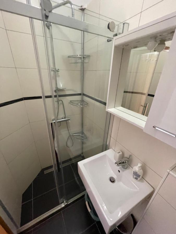 Apartmani Jasminka Vodice Exteriör bild