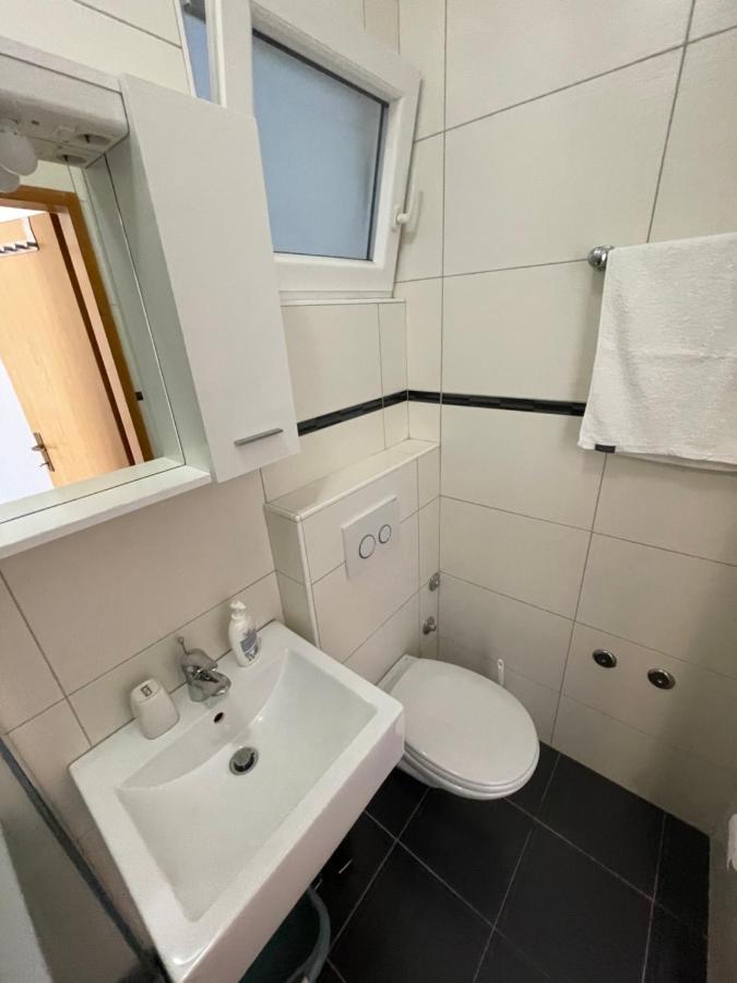 Apartmani Jasminka Vodice Exteriör bild