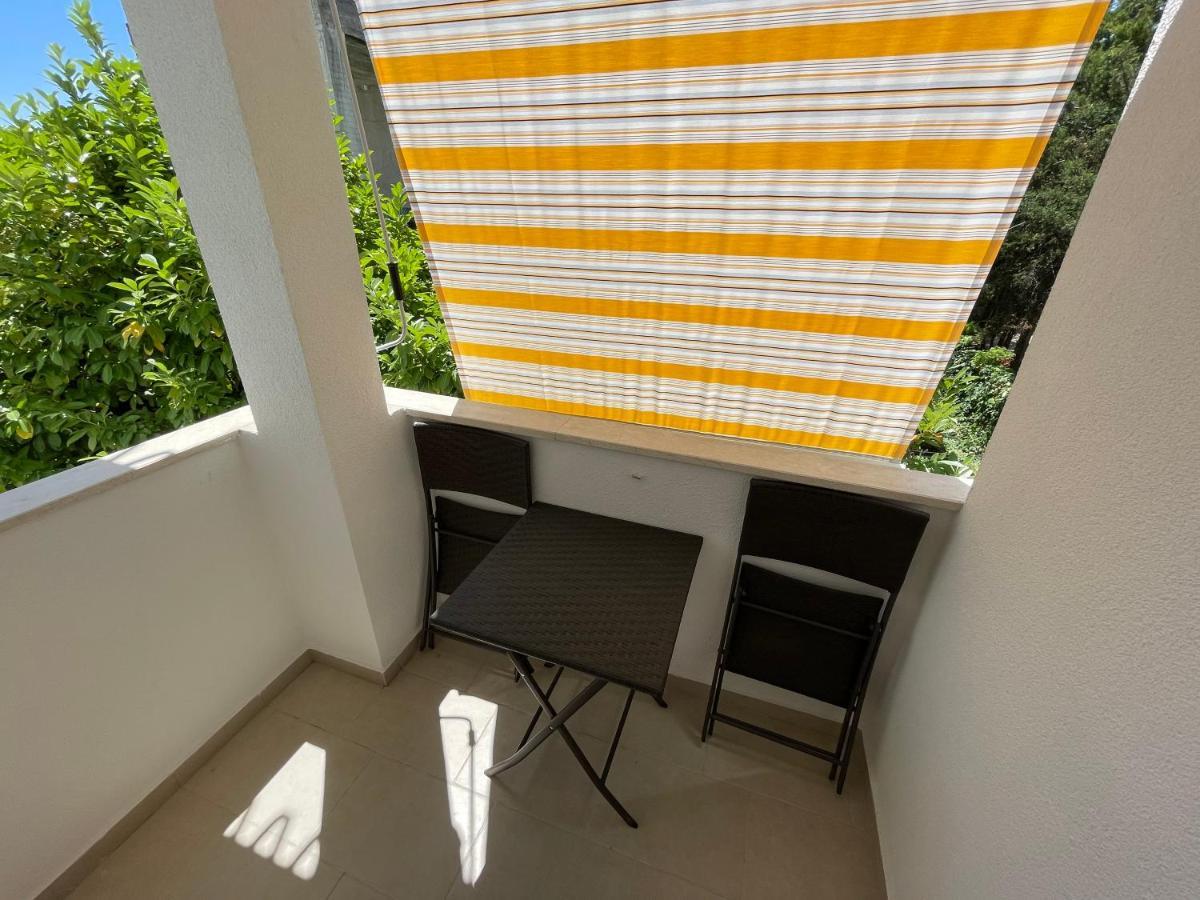 Apartmani Jasminka Vodice Exteriör bild