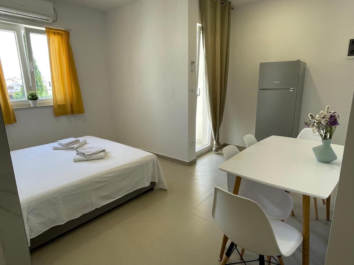 Apartmani Jasminka Vodice Exteriör bild