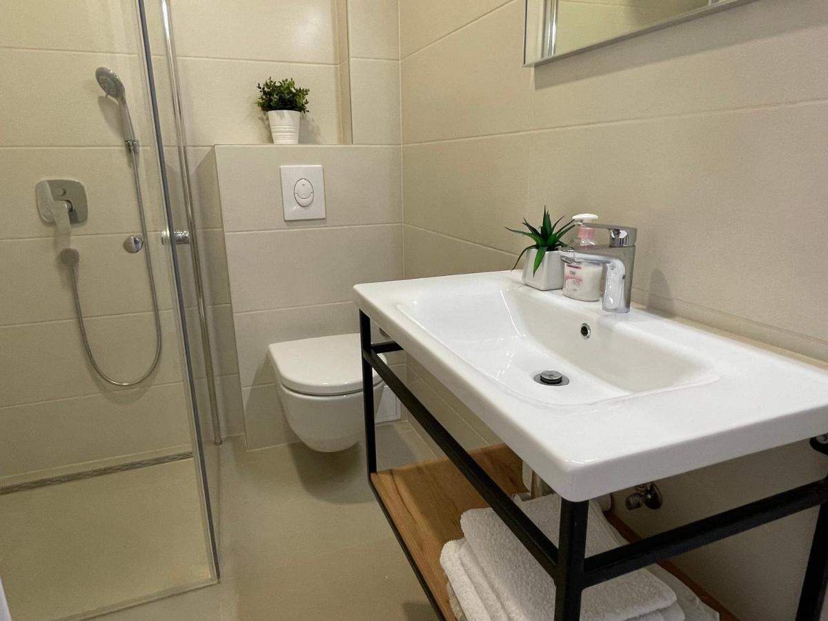 Apartmani Jasminka Vodice Exteriör bild