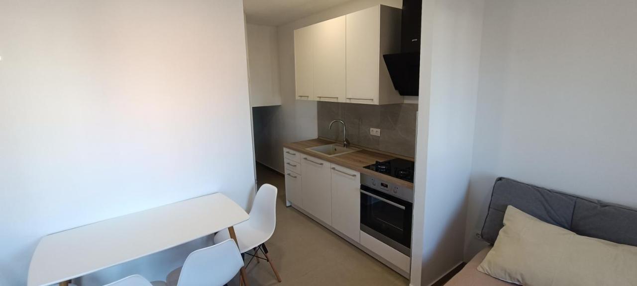 Apartmani Jasminka Vodice Exteriör bild